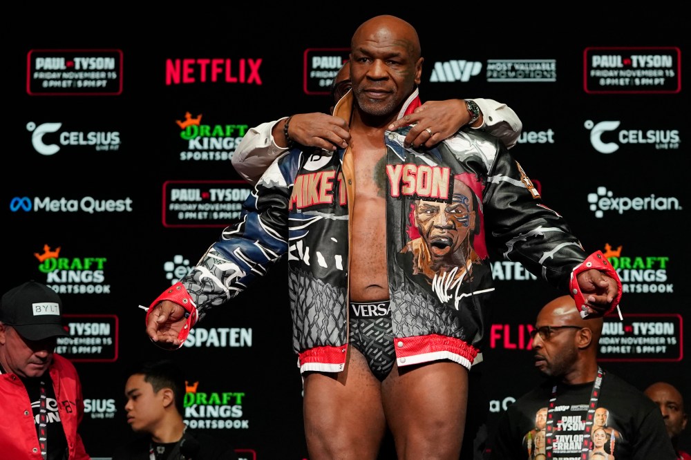 Mike Tyson weigh-in photos