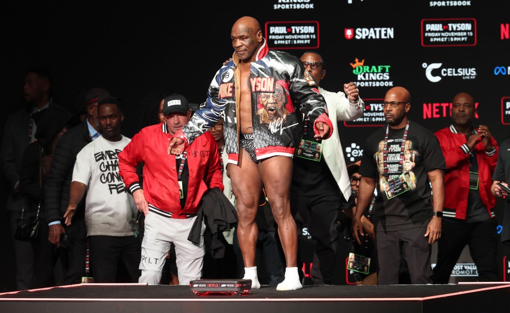mike tyson weigh in 0028