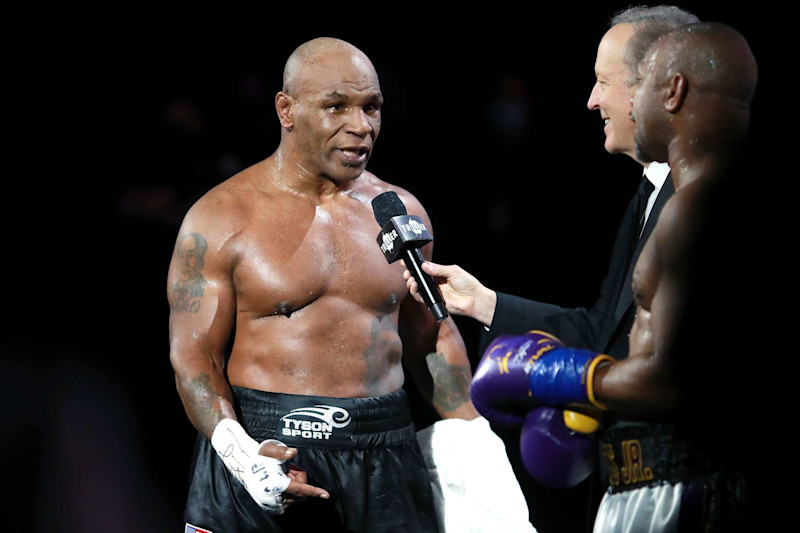 mike tyson weigh in 0044