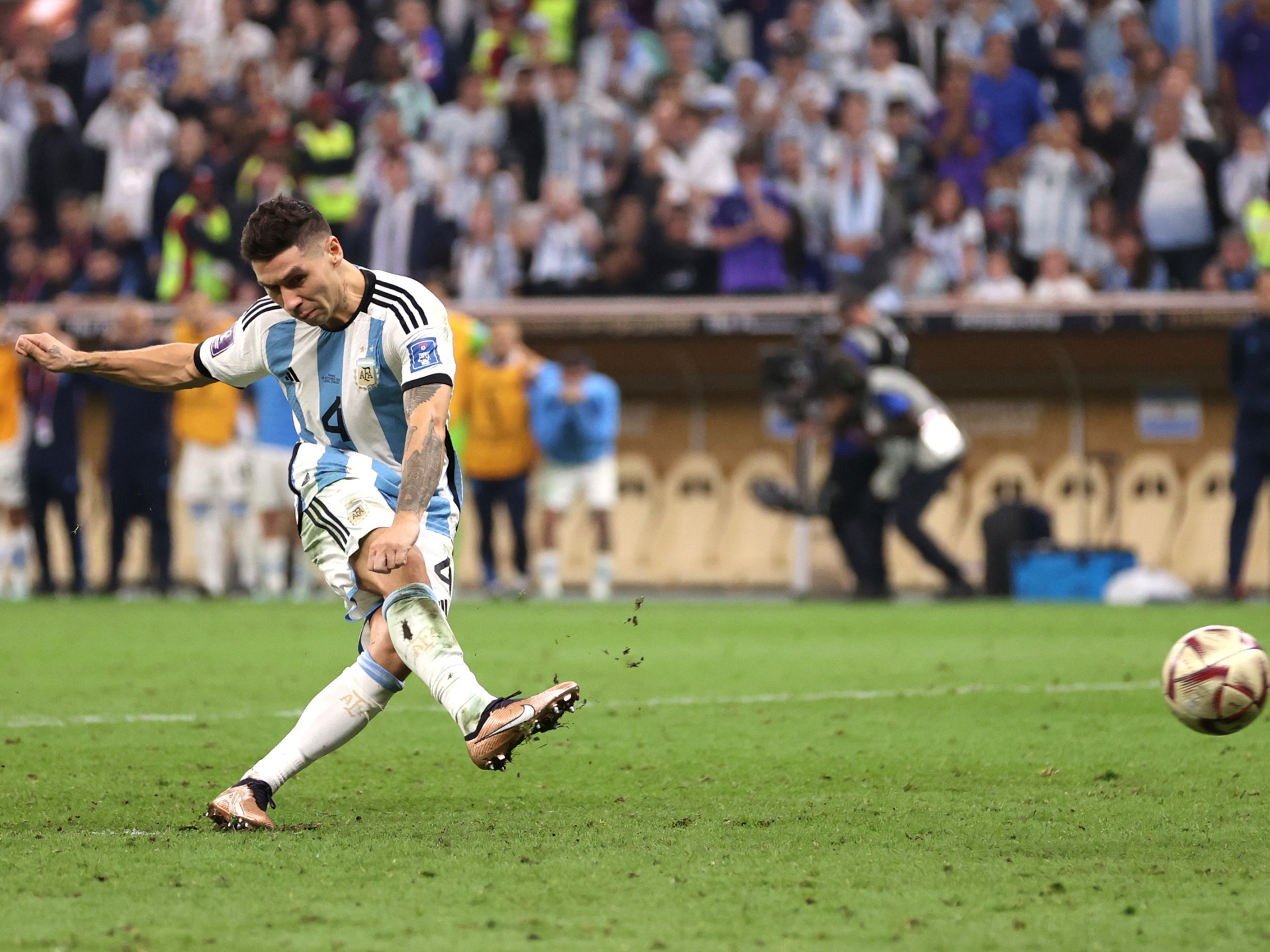 Montiel penalty kick