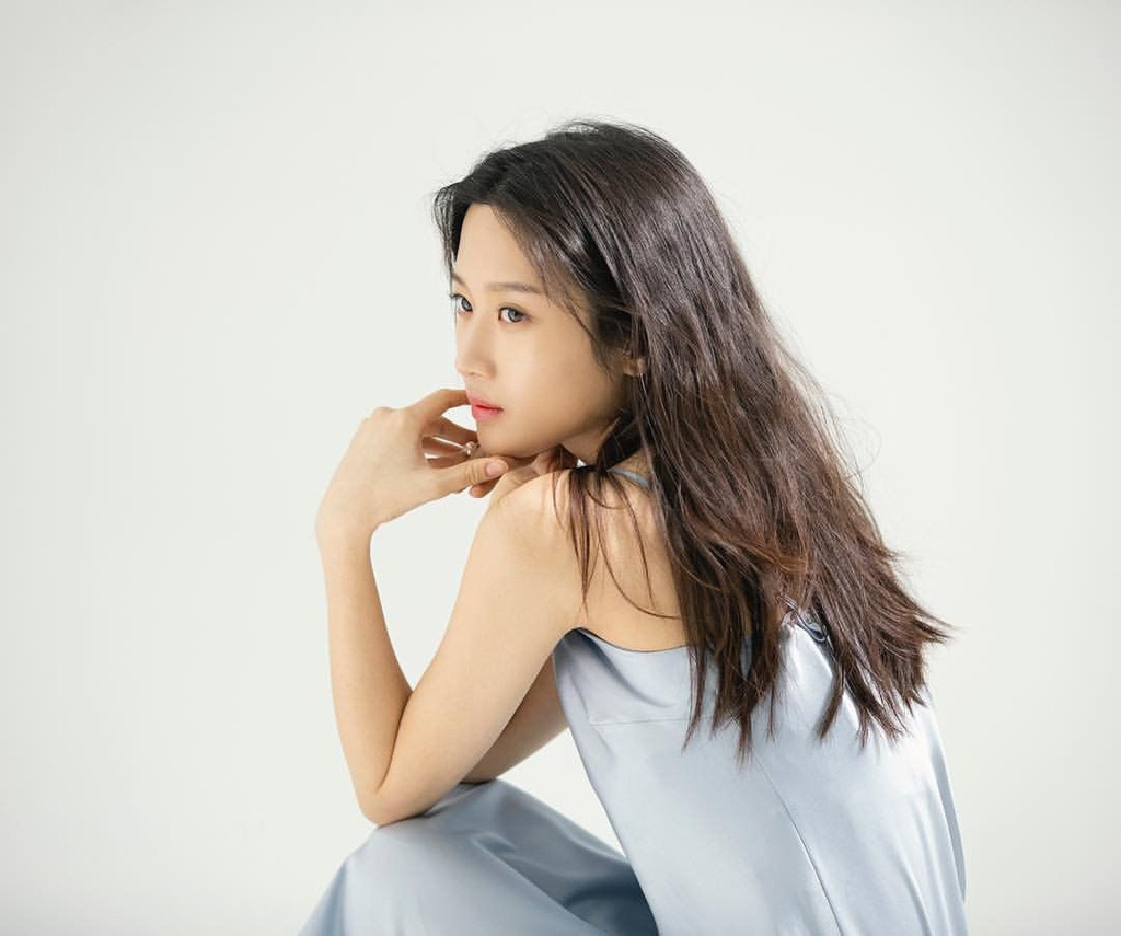 moon portrait 0043