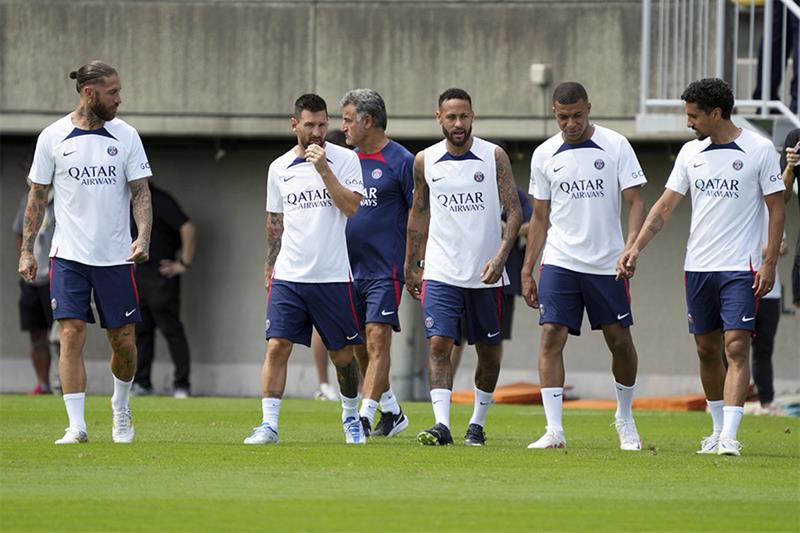 neymar and mbappe and messi 0072