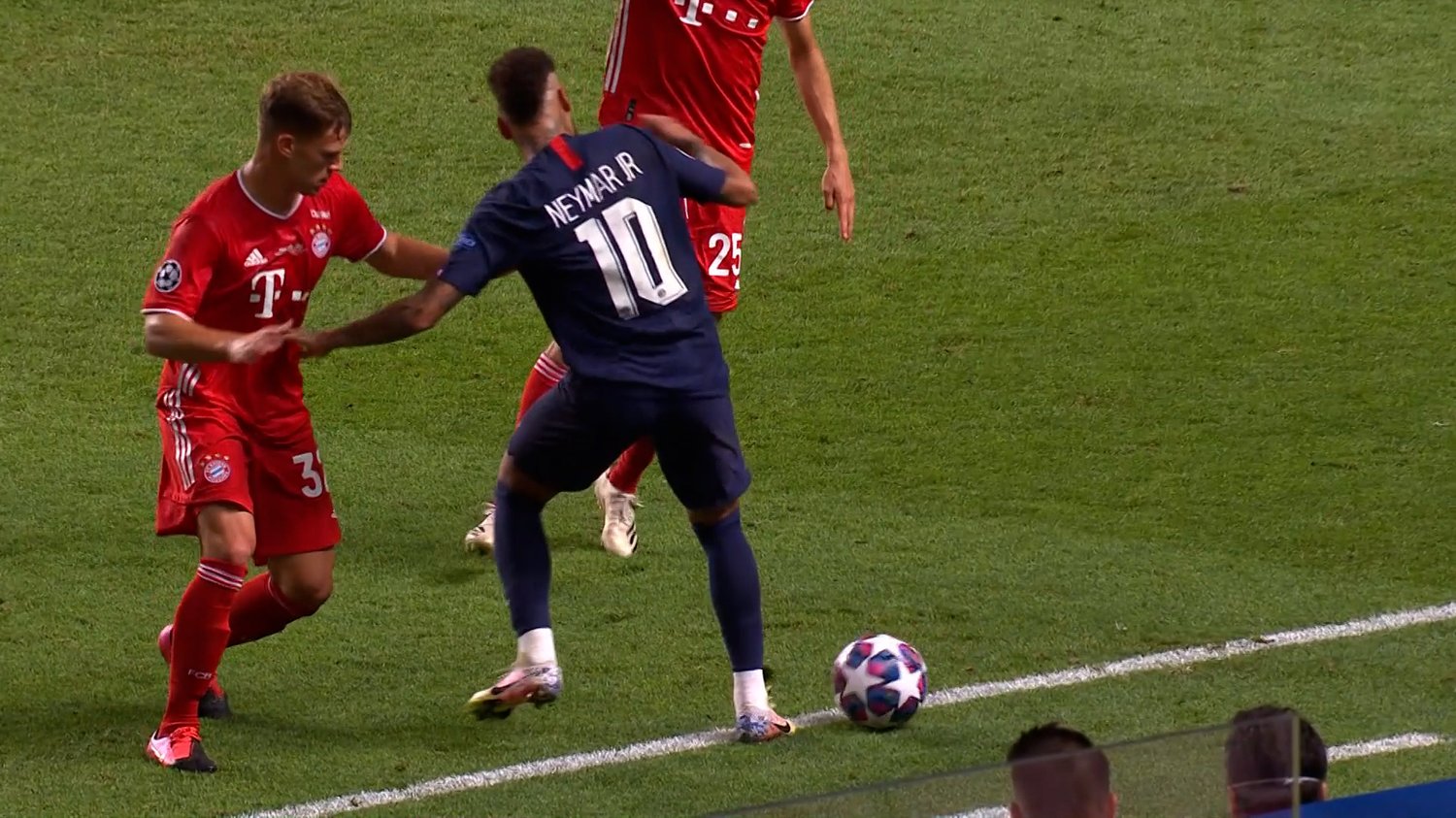 neymar vs bayern 0070