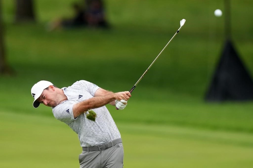 nick taylor putt to win 0042