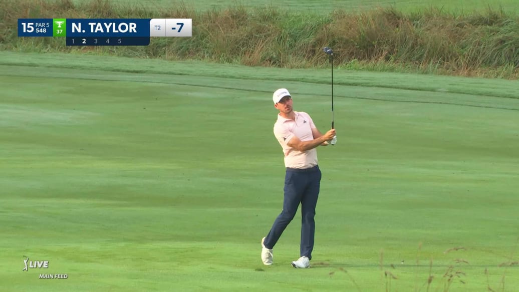 nick taylor putt to win 0049