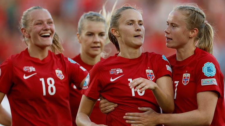 norway women images 0019