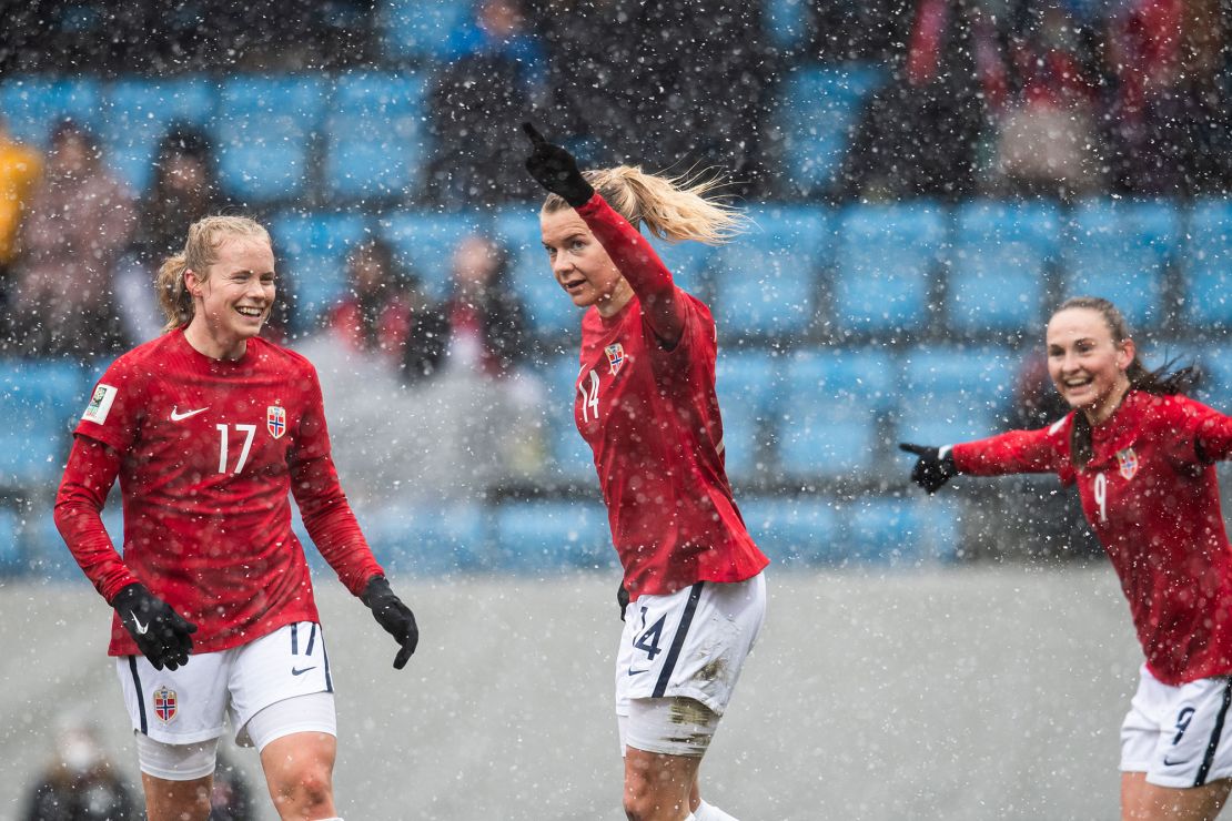 norway women images 0045