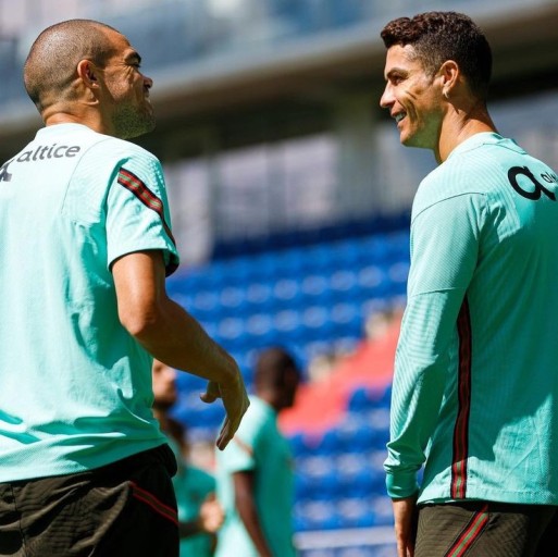 ochoa and ronaldo 0046