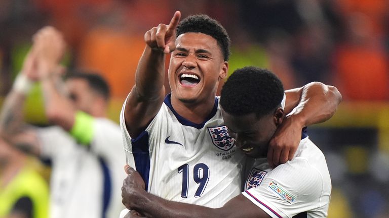 ollie watkins celebration 0021