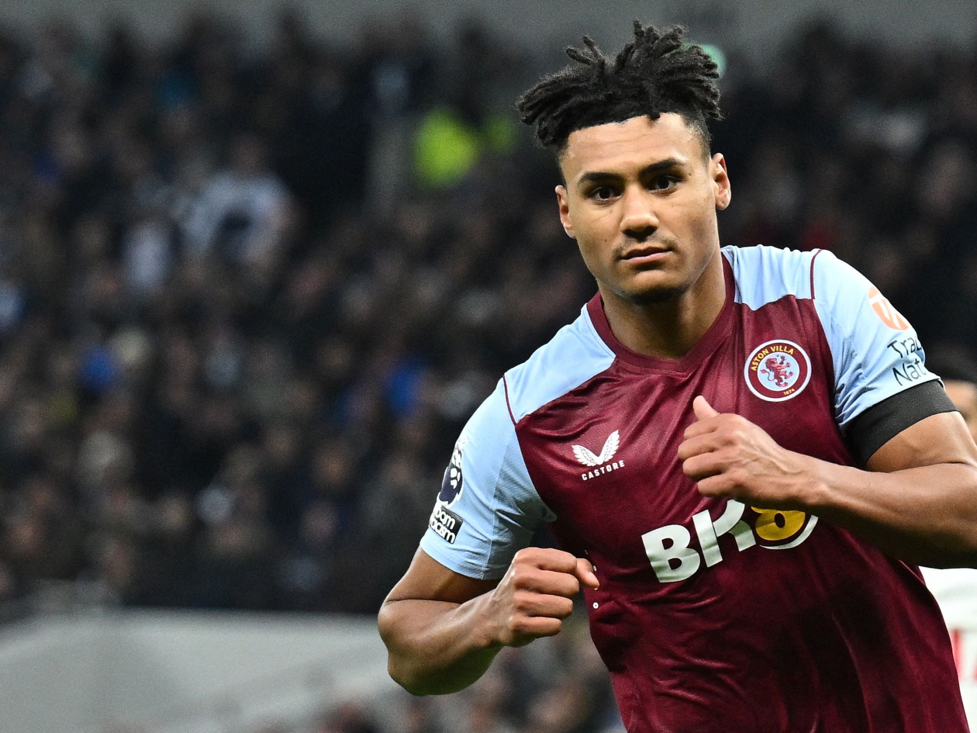 ollie watkins celebration 0047