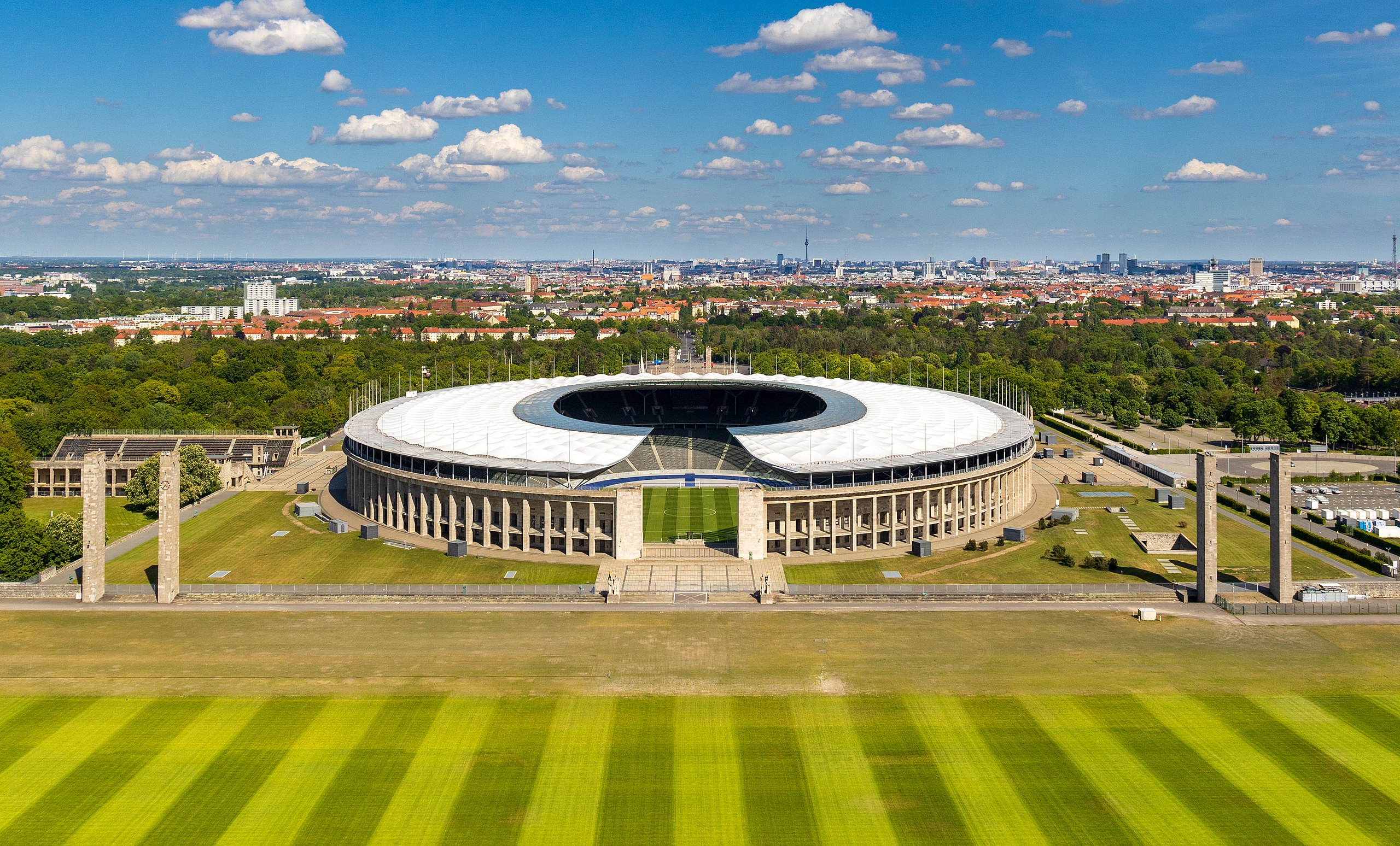 Olympiastadion history