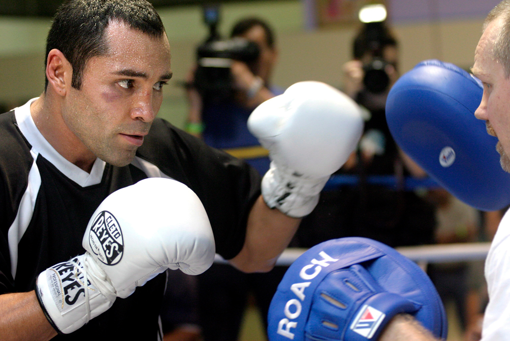 oscar de la hoya weigh in 0018