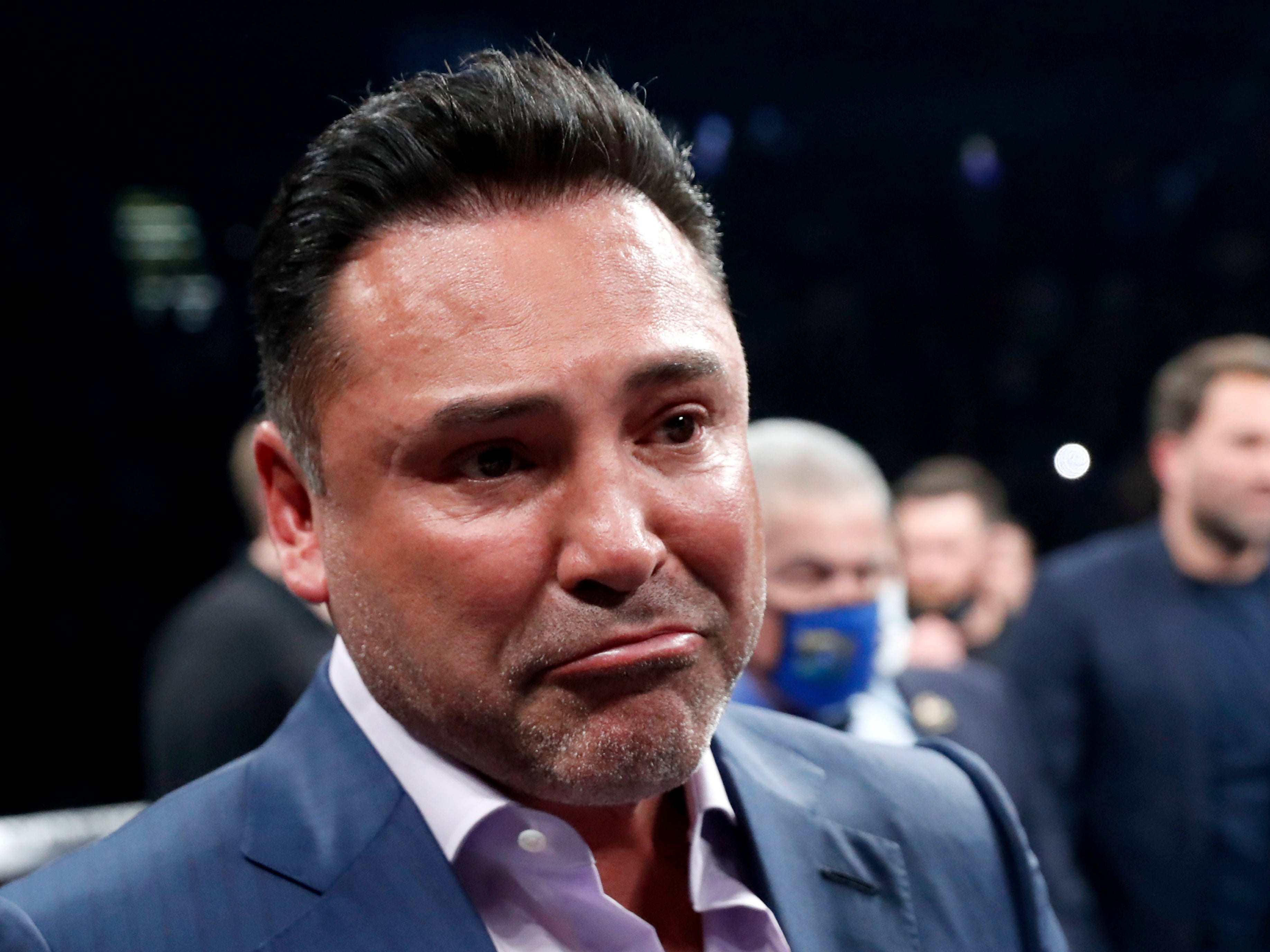 oscar de la hoya weigh in 0038