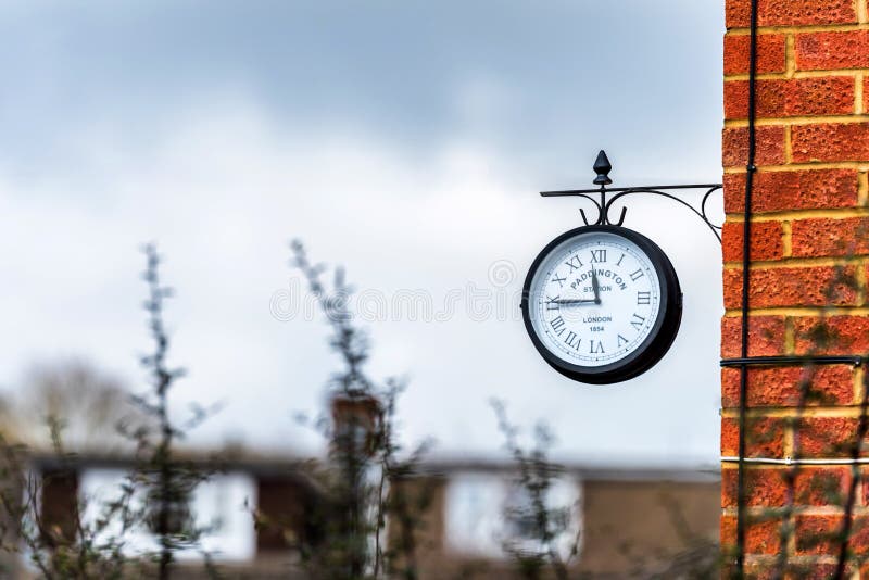 paddington clock 0030