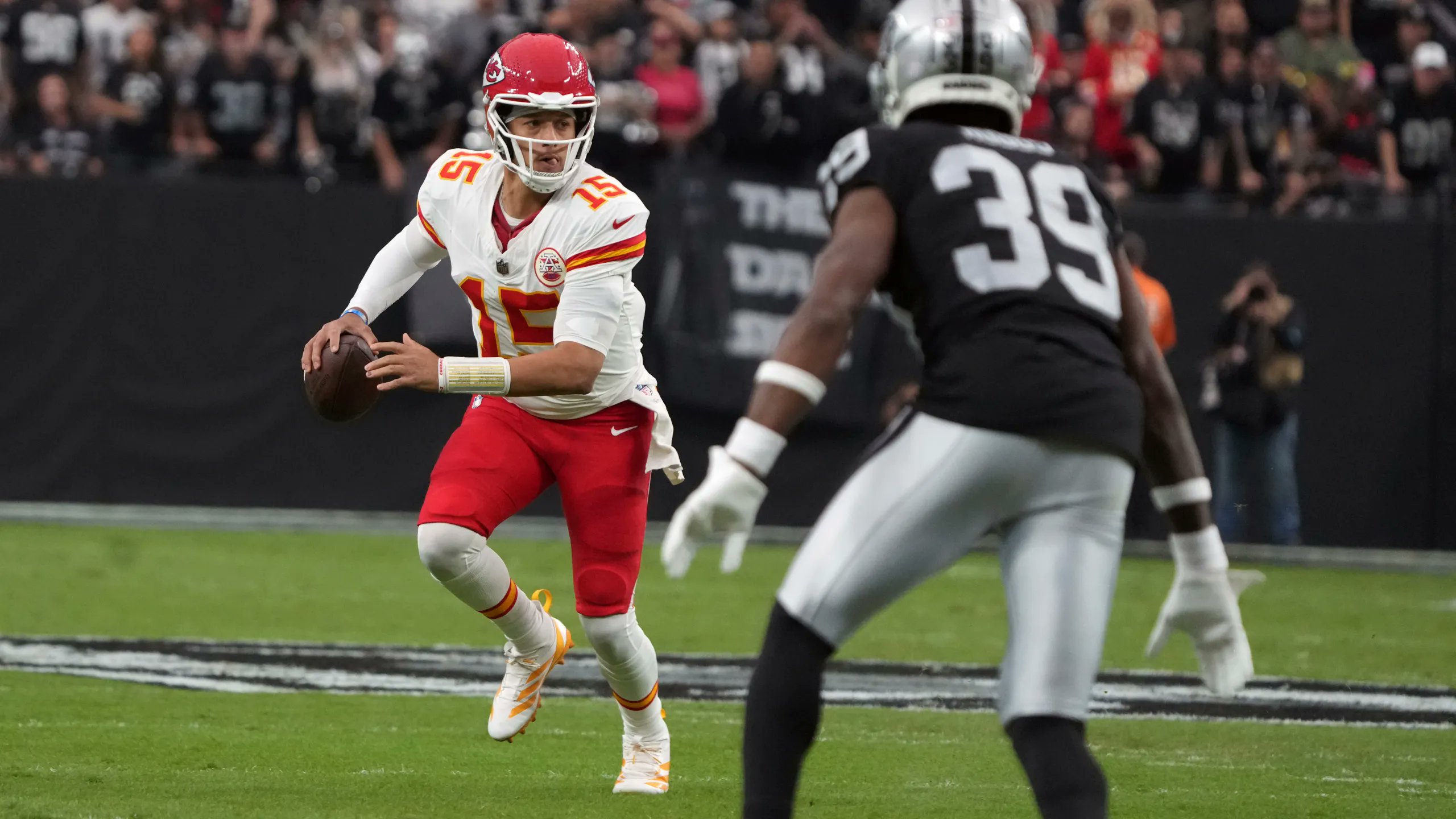 patrick mahomes helmet stickers 0014