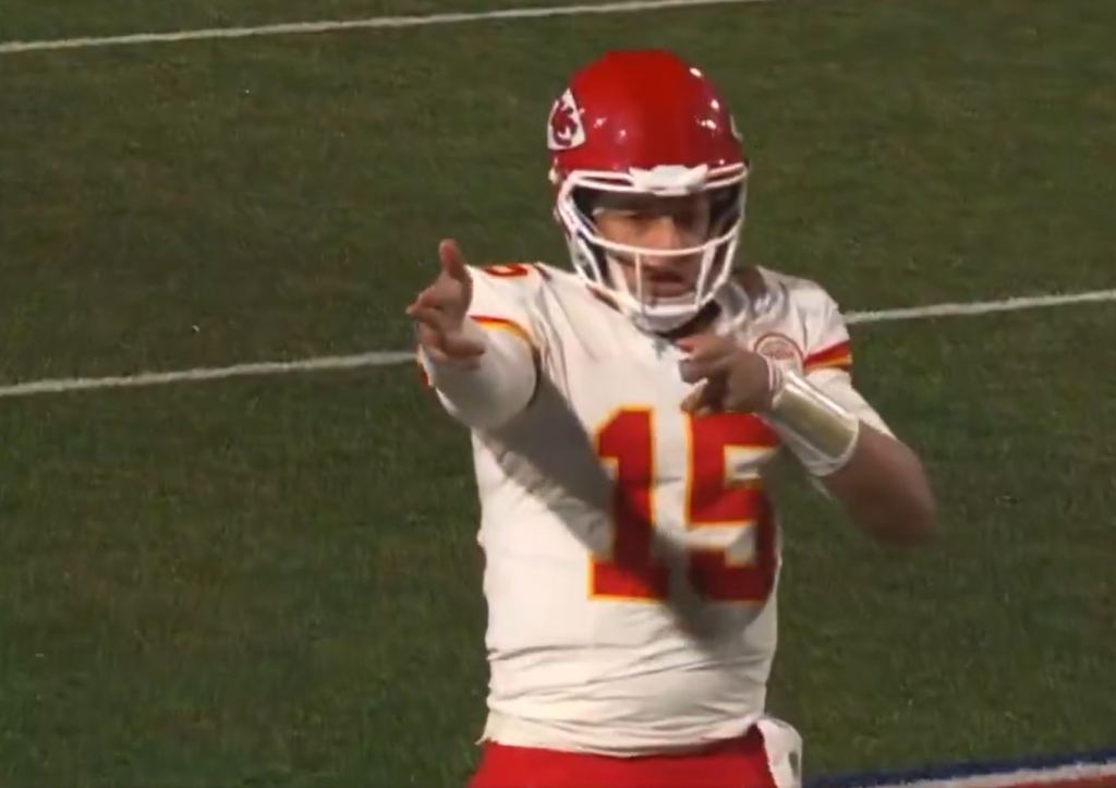 patrick mahomes home screen 0043