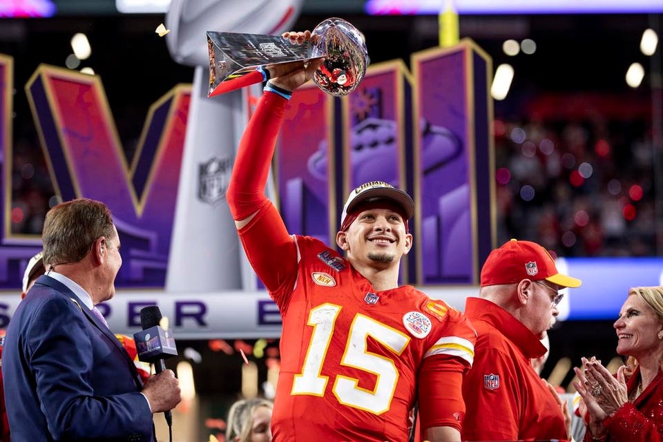 patrick mahomes profile picture