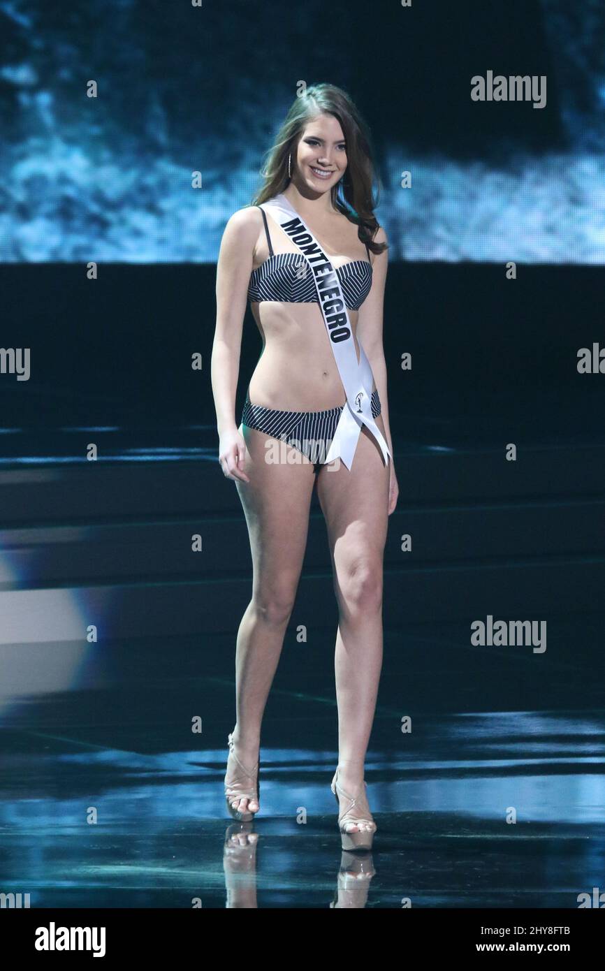 patty tavatanakit bikini 0022