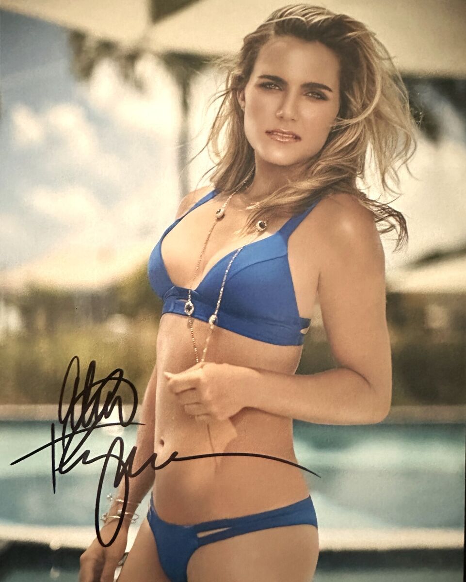 patty tavatanakit bikini 0027