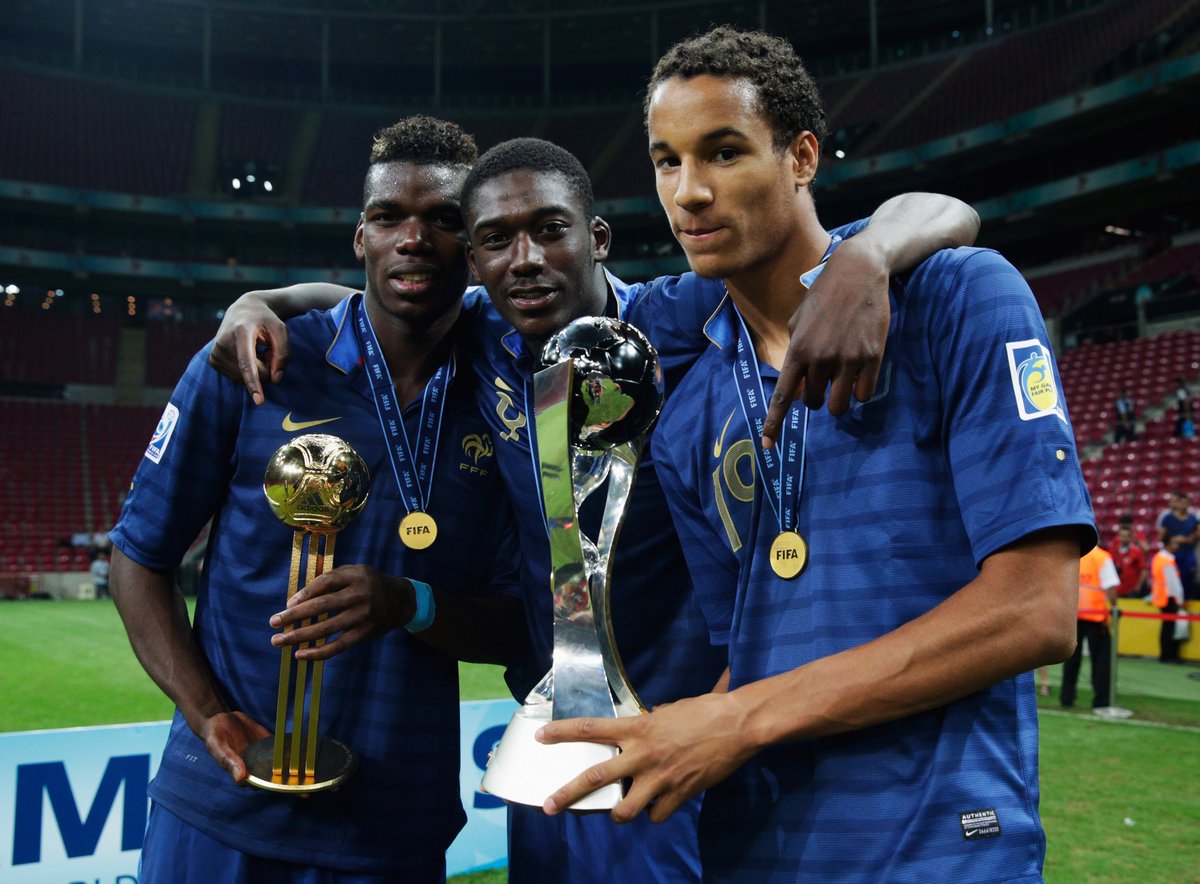 paul pogba ball 0033