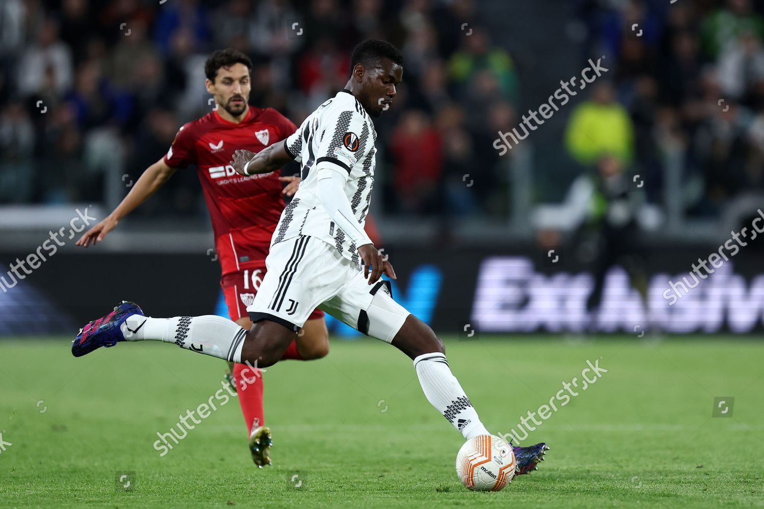 paul pogba ball 0042