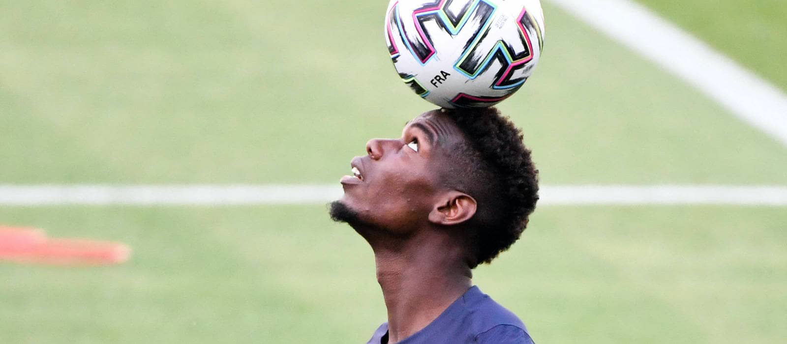 paul pogba ball 0055