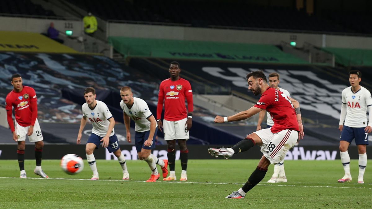 paul pogba ball 0077