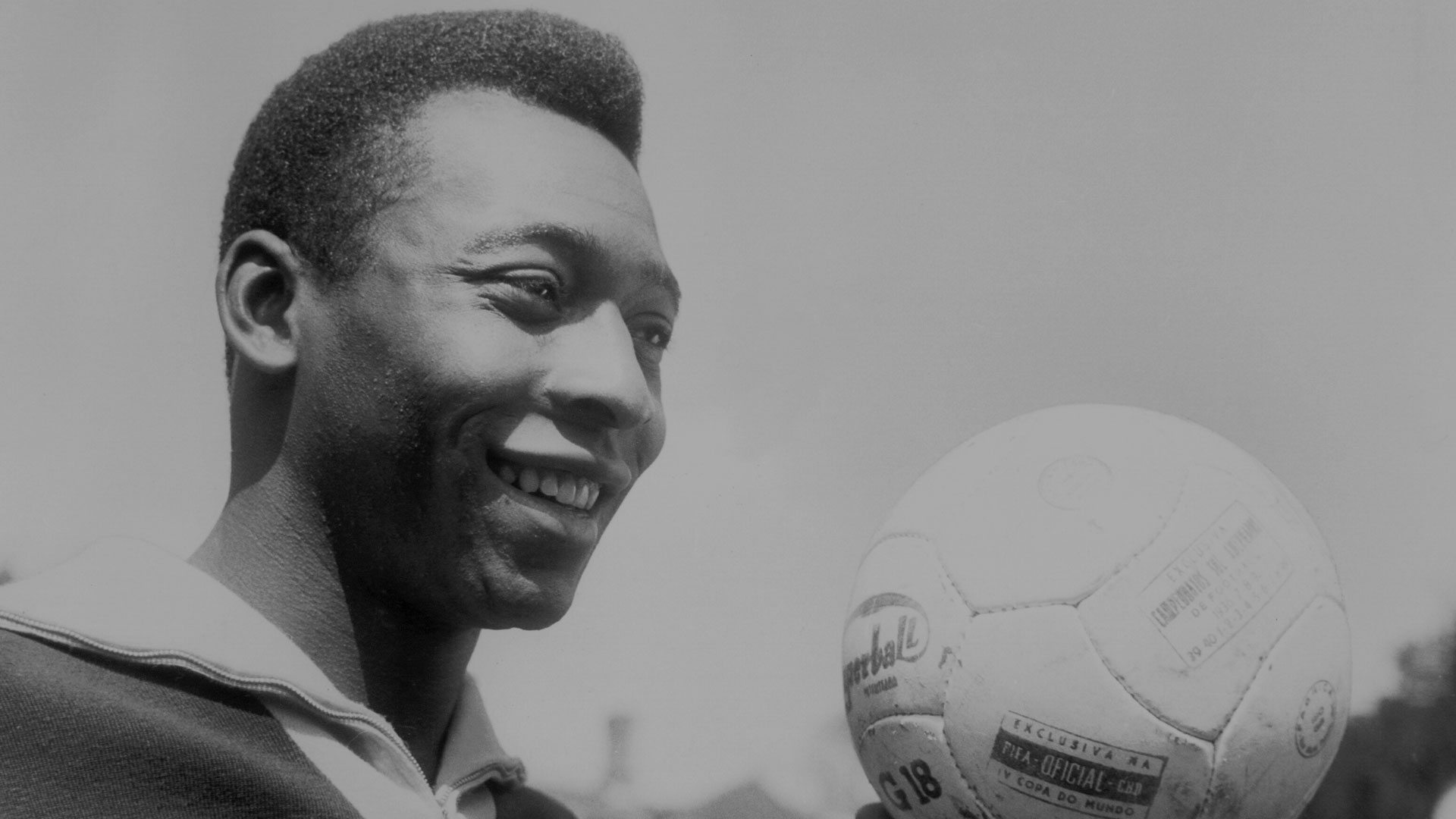 pele black and white photo 0048