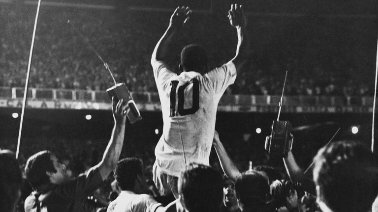 pele black and white photo 0062