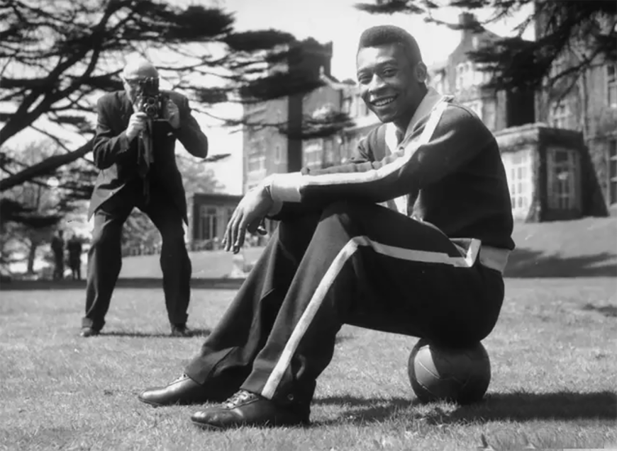 pele black and white photo 0064