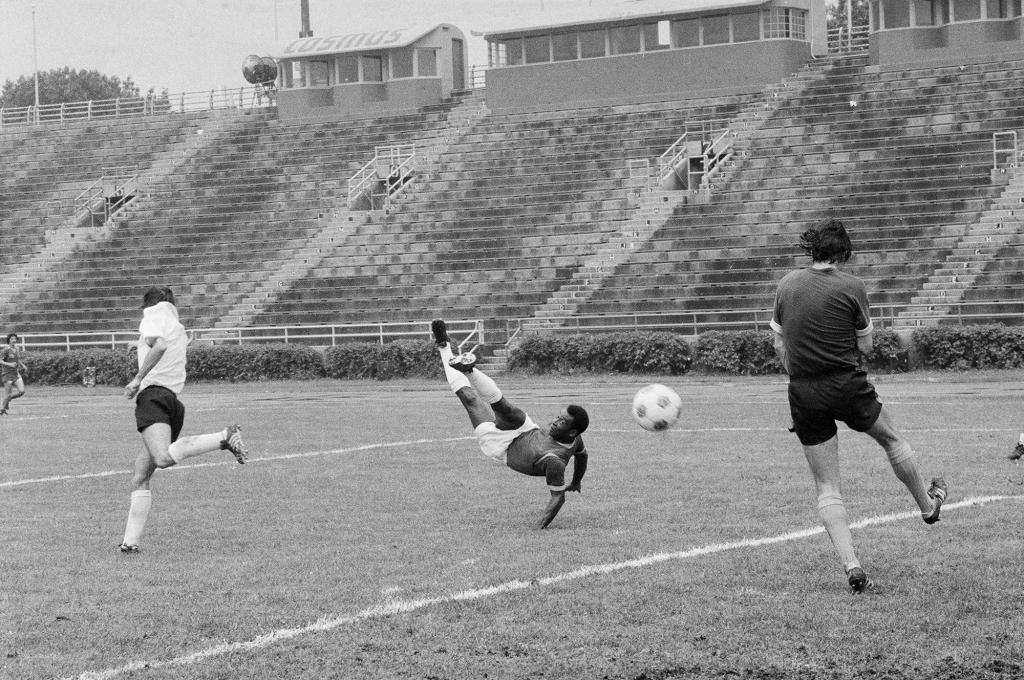 pele childhood photos 0049