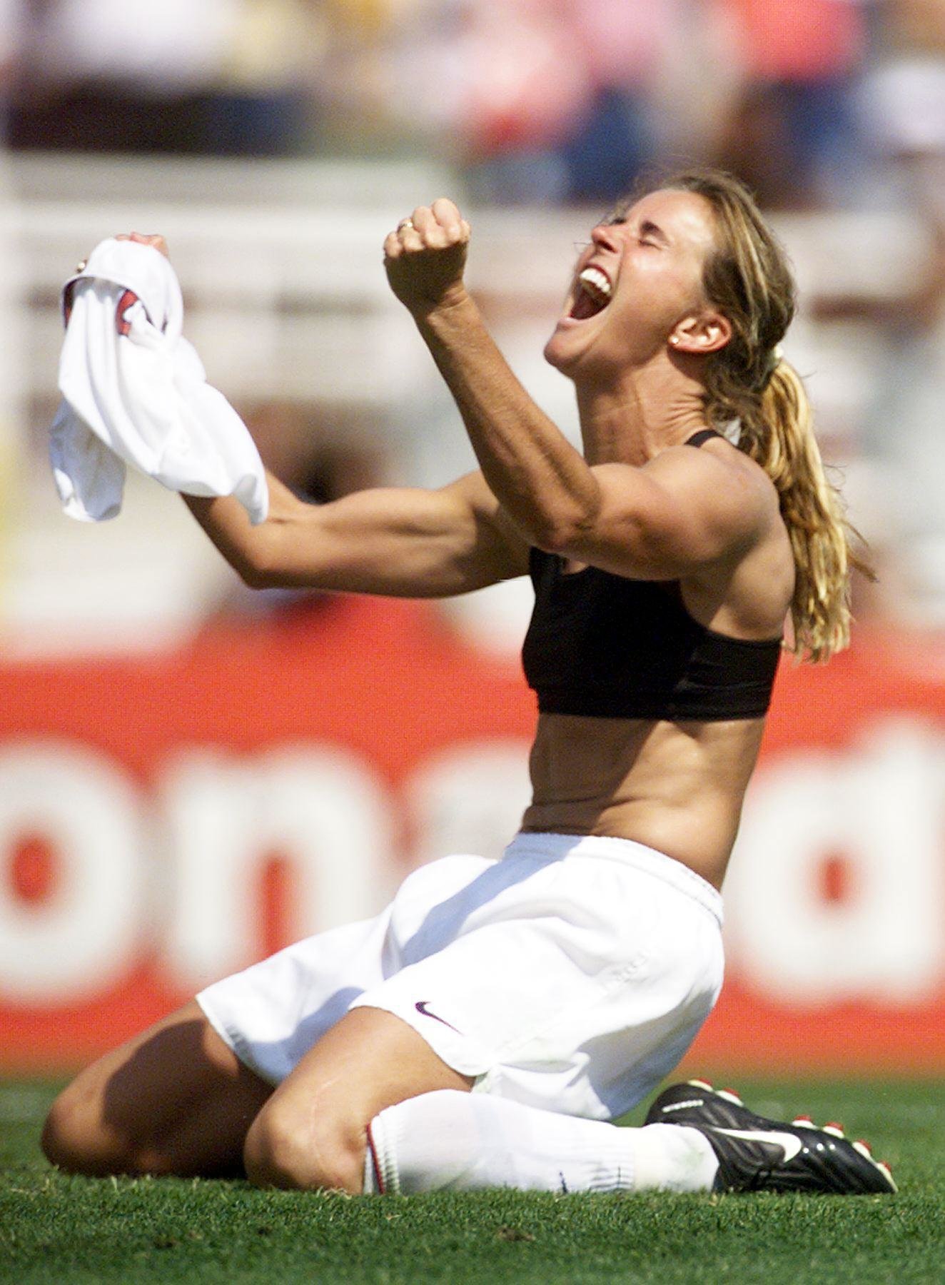 perfectly timed women's sports photos 0010