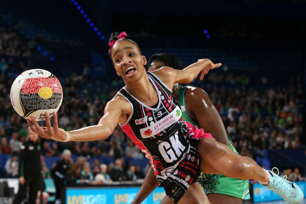 perfectly timed women's sports photos 0044