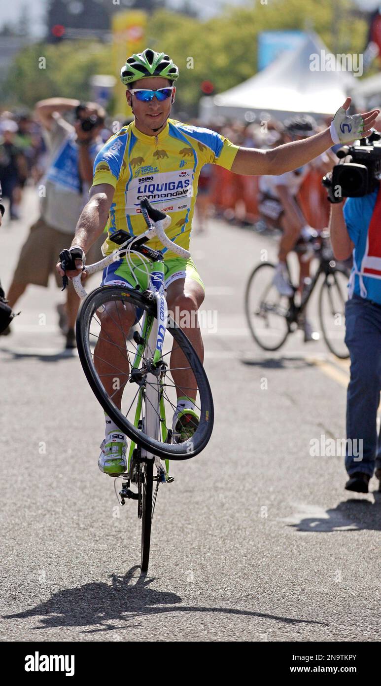 peter sagan wheelie 0014