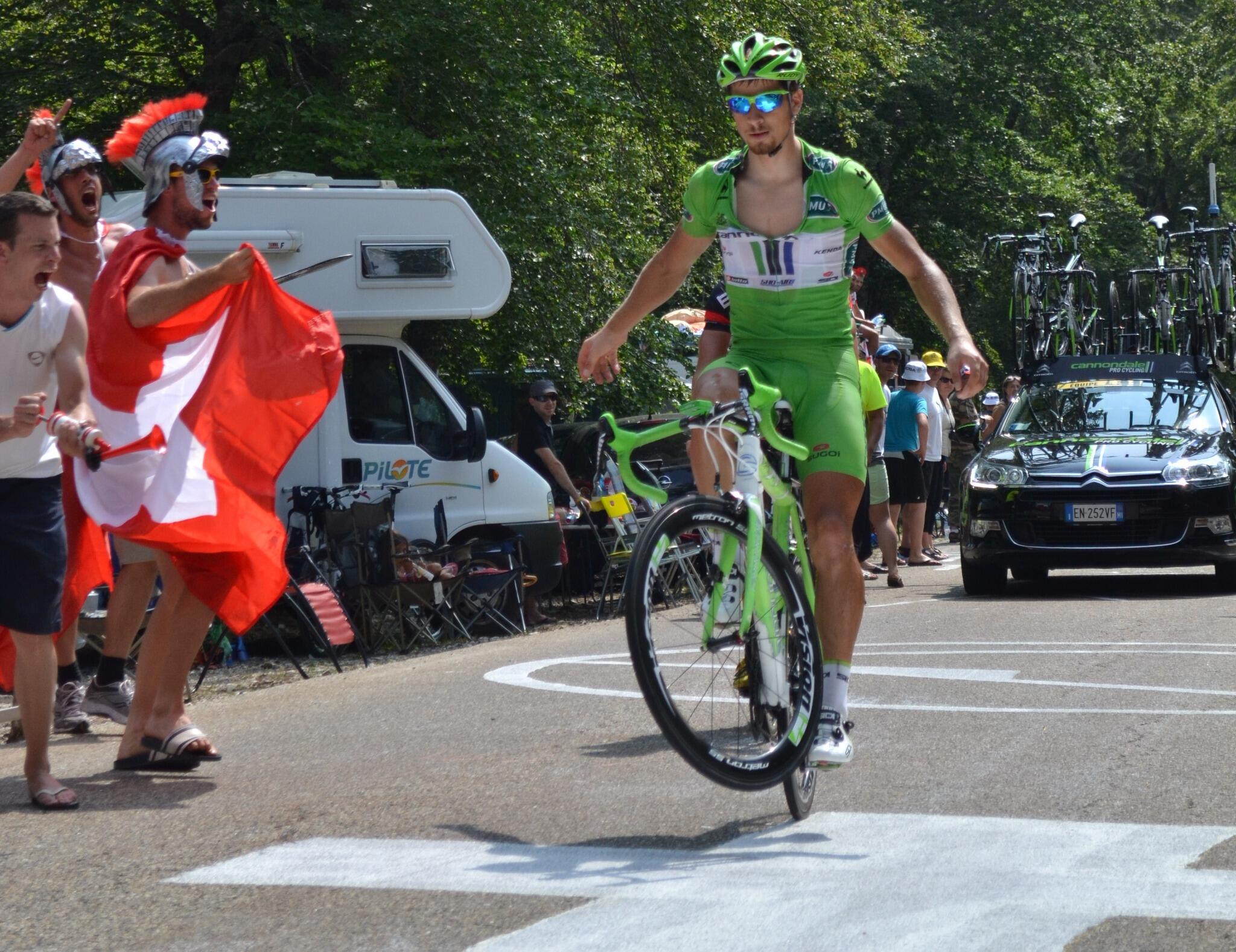 peter sagan wheelie 0023