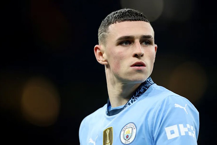 Phil Foden candid photos