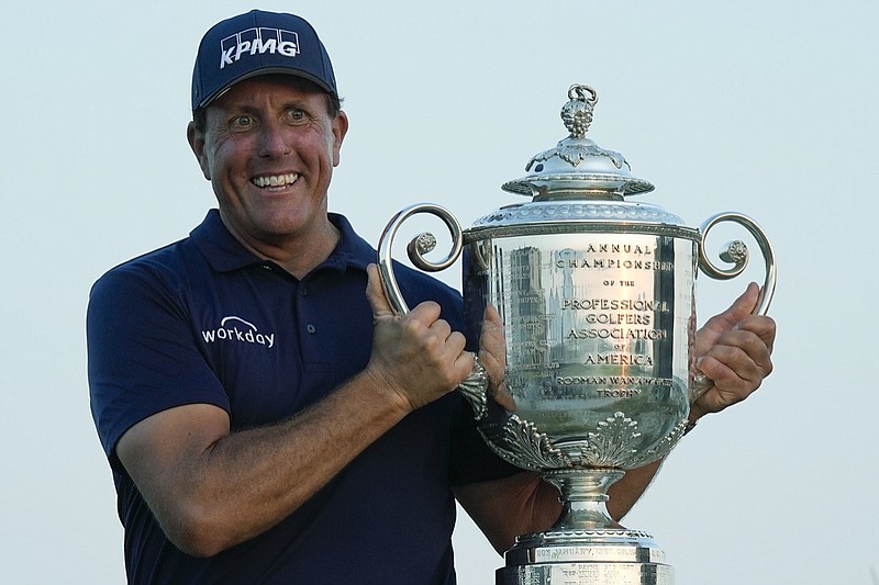 phil mickelson and tom watson video 0035