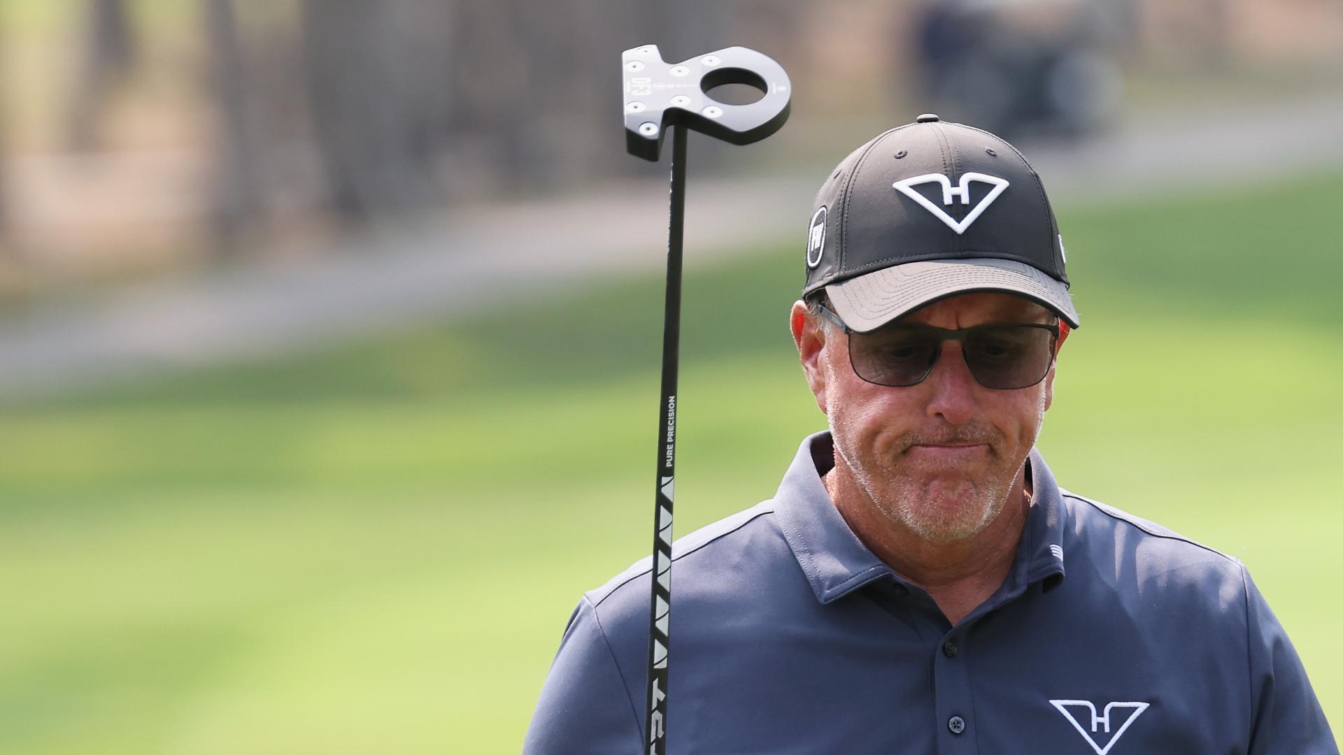Phil Mickelson latest score