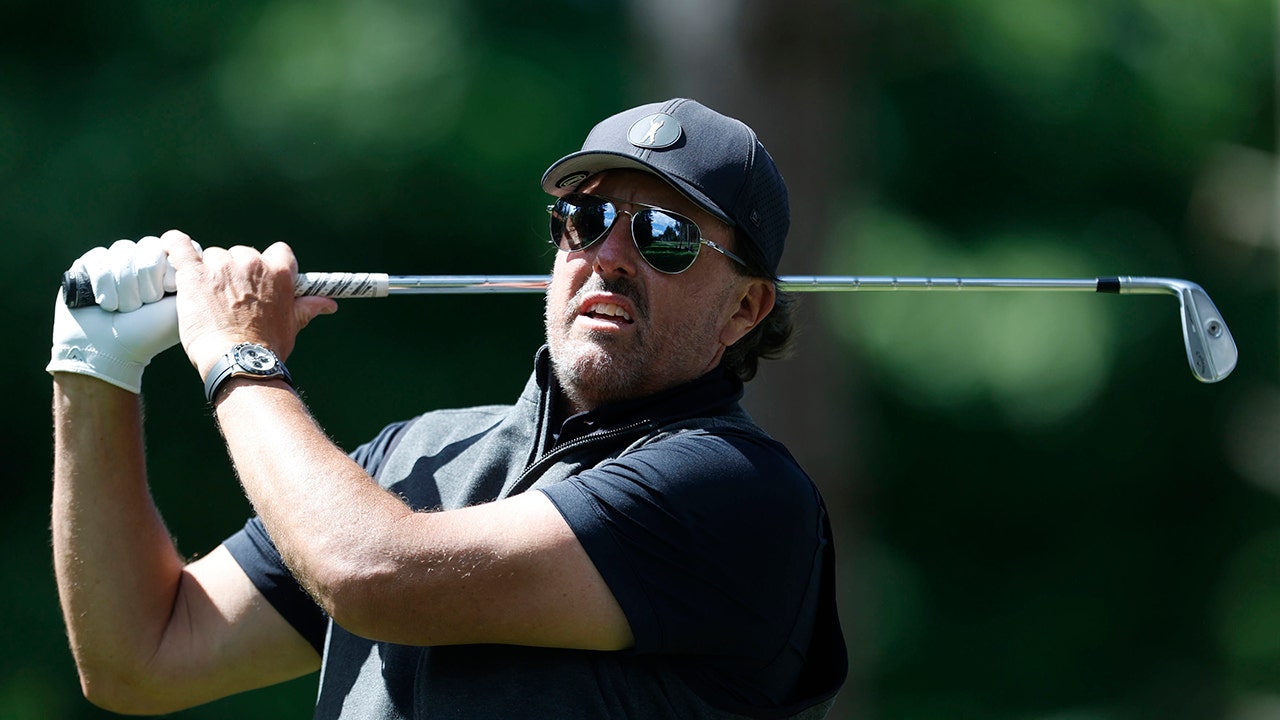 phil mickelson political views 0044