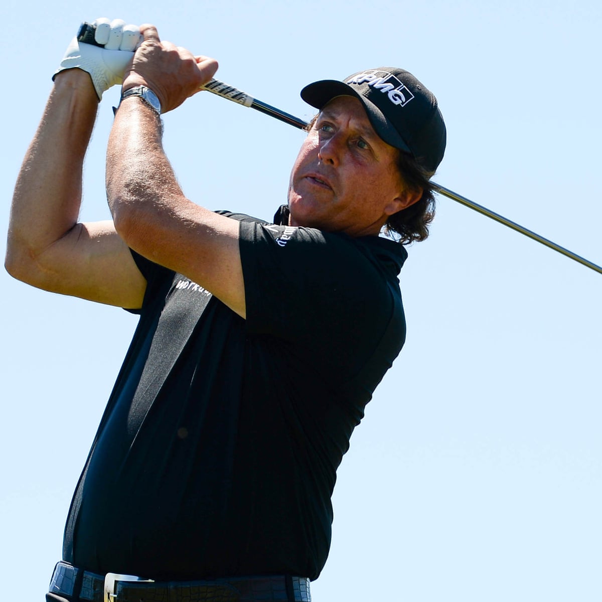 Phil Mickelson putting 0037
