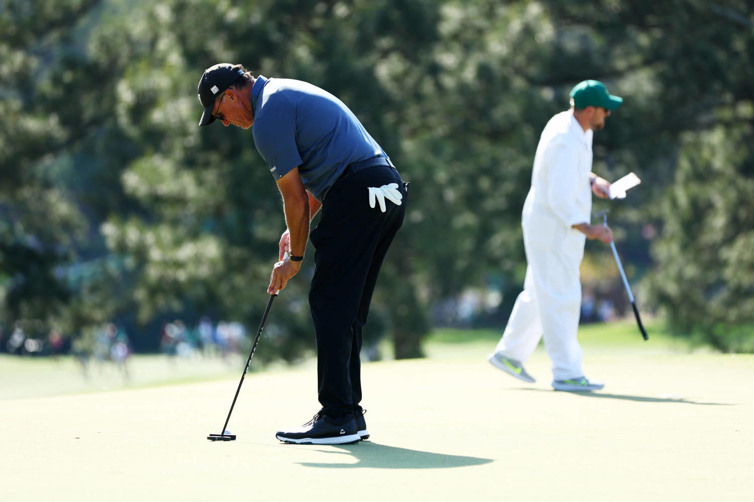 Phil Mickelson putting 0042