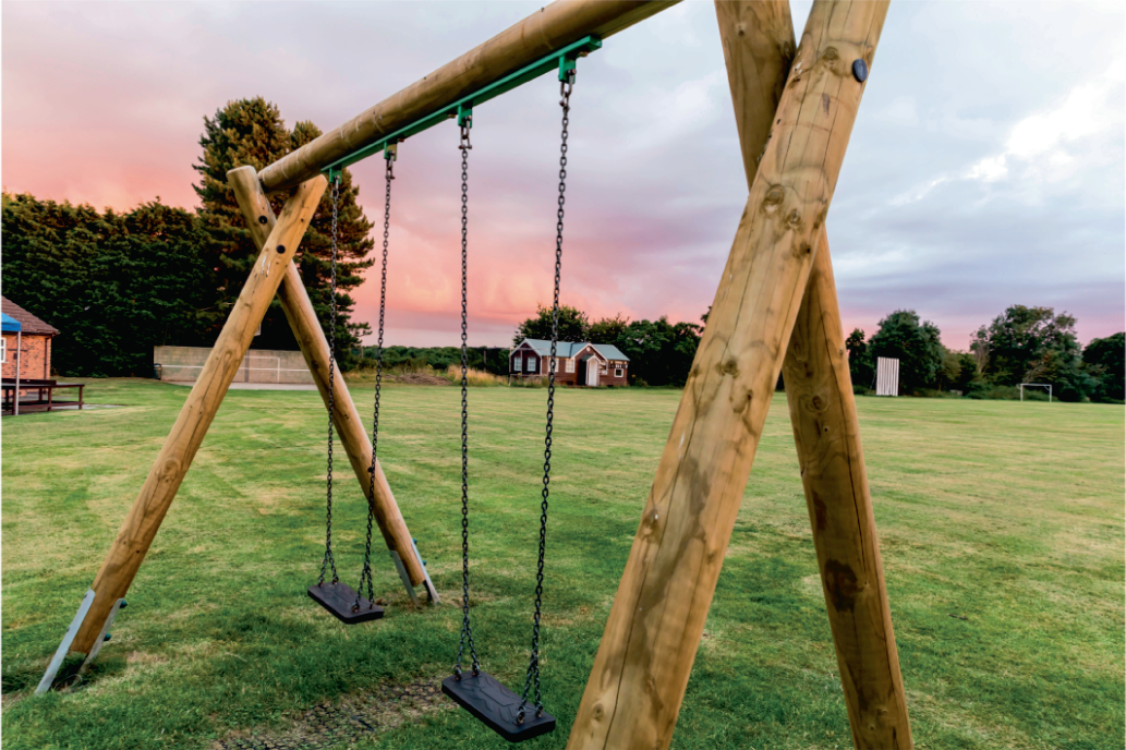 picture of a swing 0011
