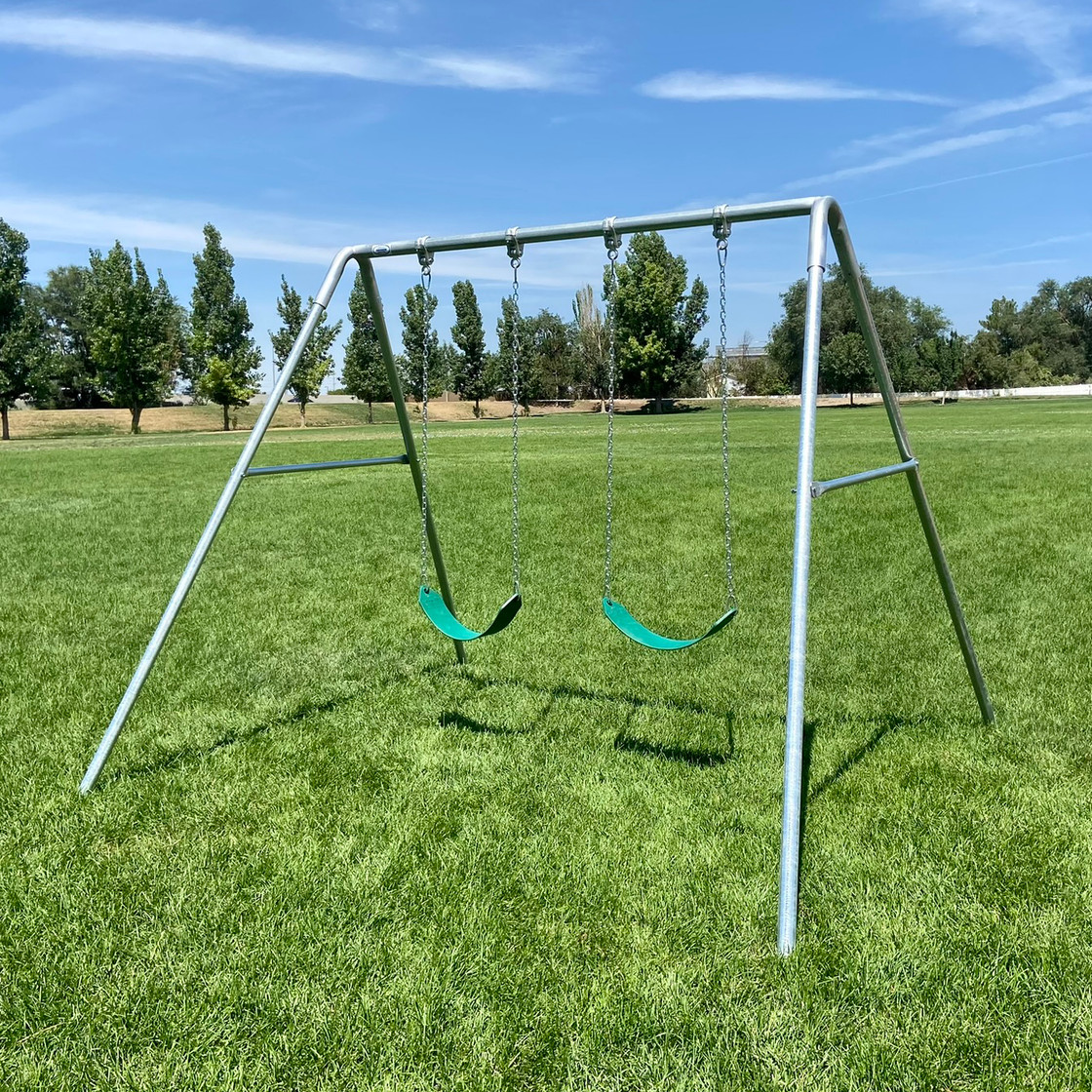 picture of a swing 0014