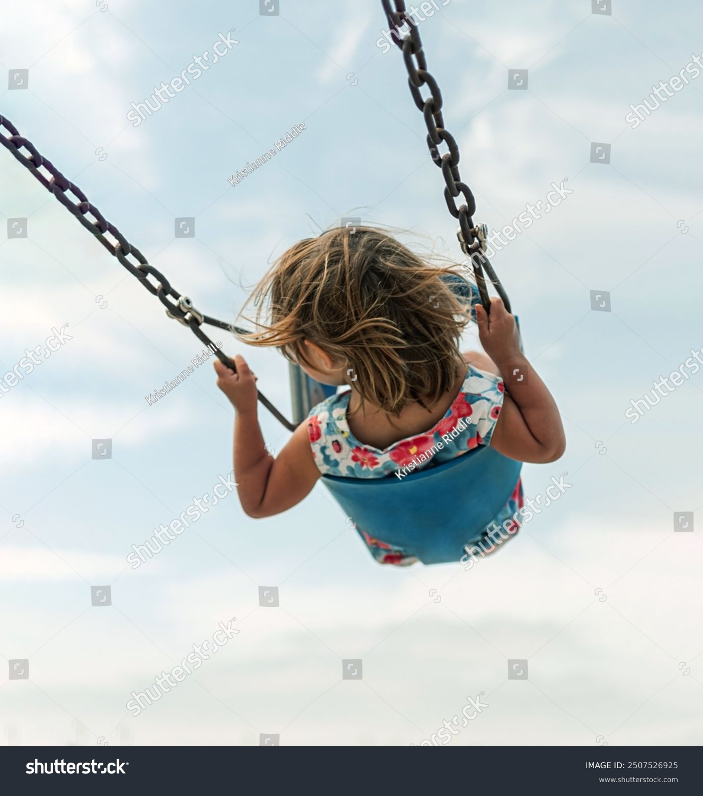 picture of a swing 0015