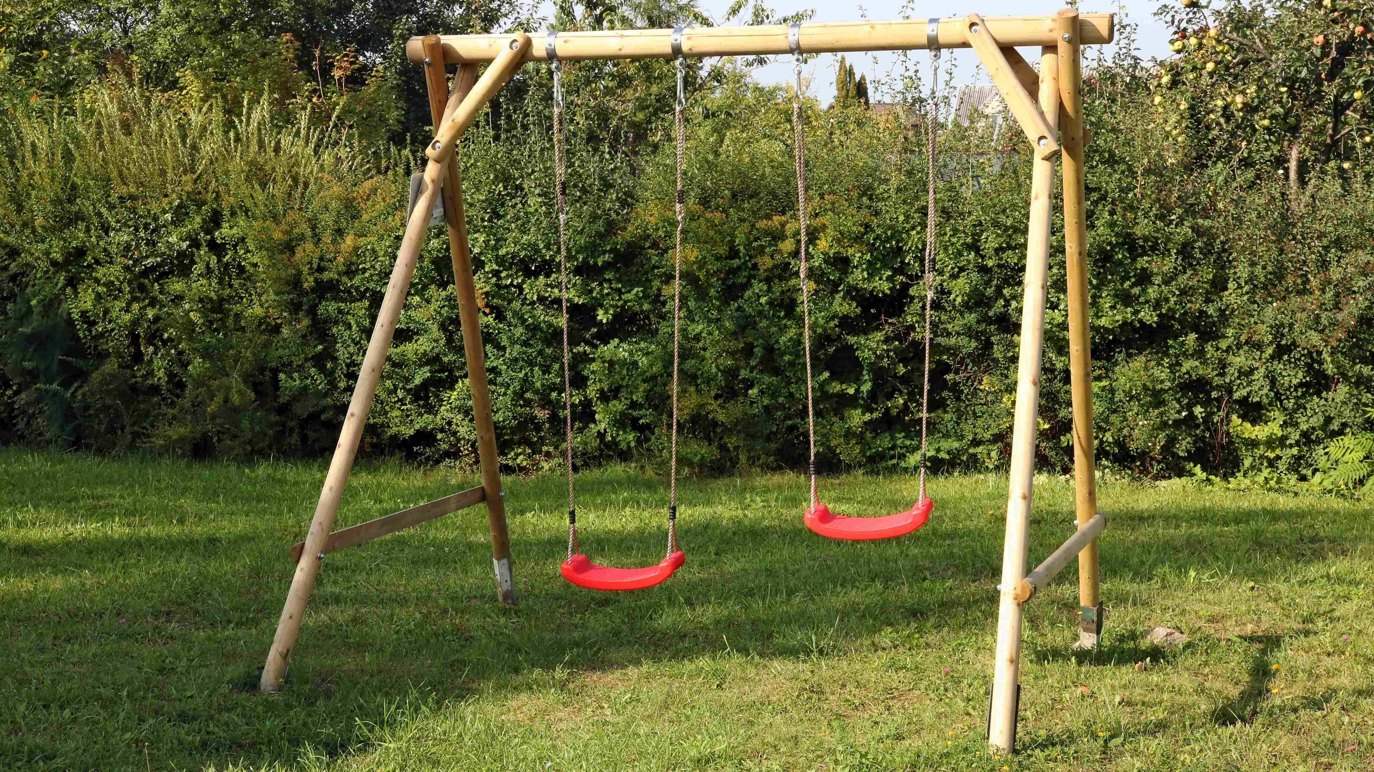 picture of a swing 0016