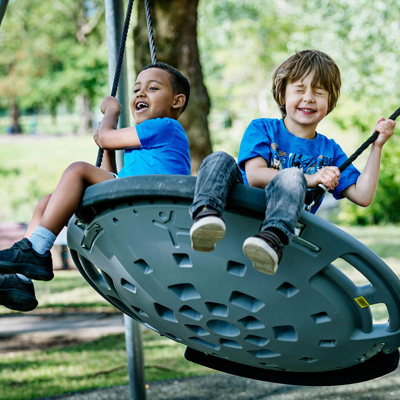 picture of a swing 0030