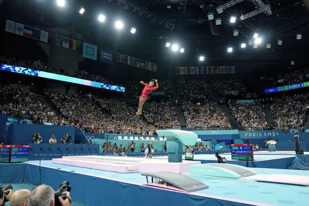 picture of a vault in gymnastics 0028