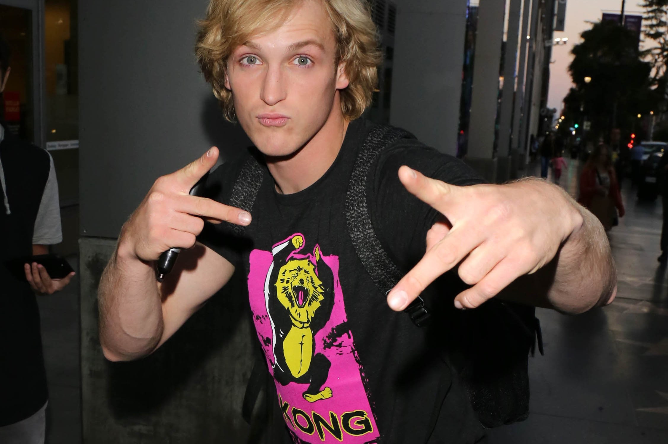 picture of logan paul 0012