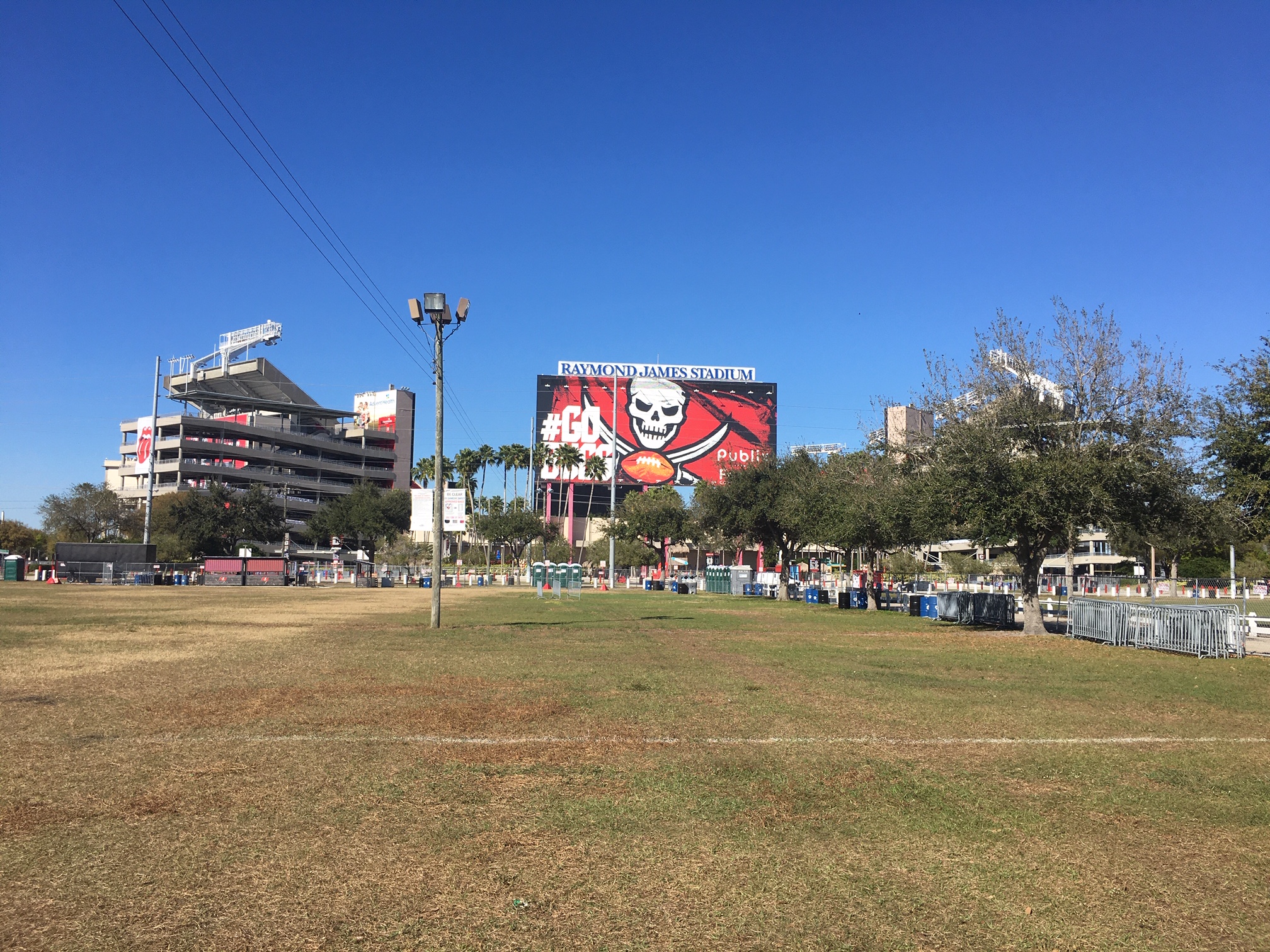pictures of raymond james stadium 0016
