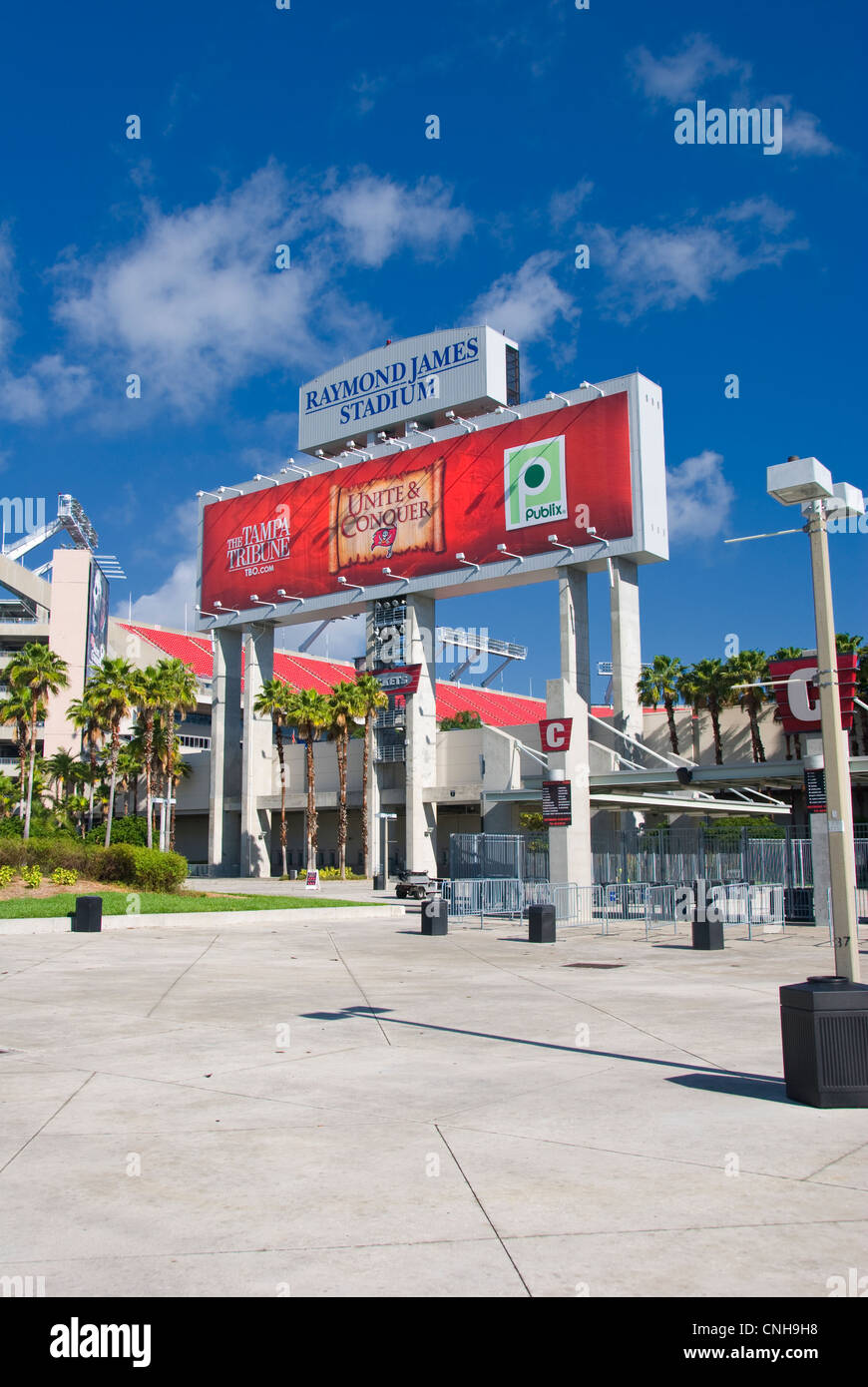 pictures of raymond james stadium 0020
